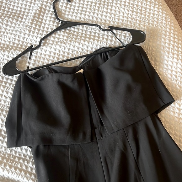 NWT Express Women’s Black Strapless Jumpsuit with Cutout - Size 4 - Picture 7 of 7